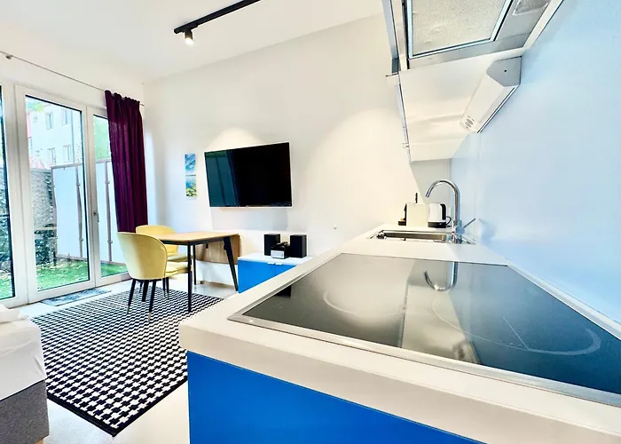 Moeblierte Mit Terrasse Apartman *